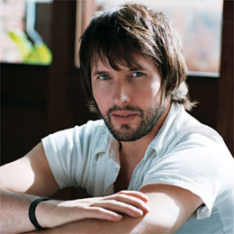 James Blunt tendr&aacute; pasar por quir&oacute;fano si quiere seguir tocando